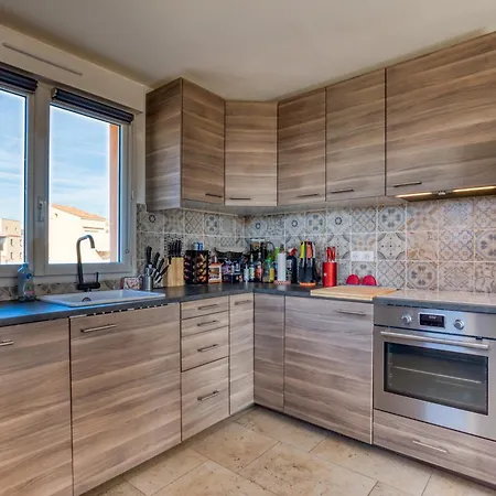 Les Pieds Dans L'eau