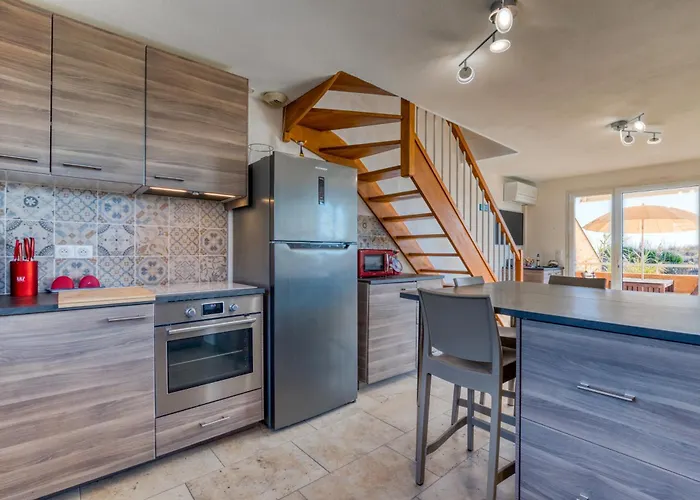 Les Pieds Dans L'eau Marseillan (Herault)