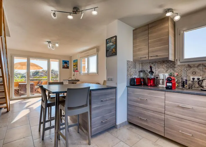 Les Pieds Dans L'eau