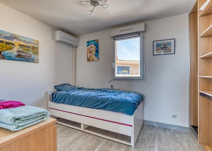 Les Pieds Dans L'eau